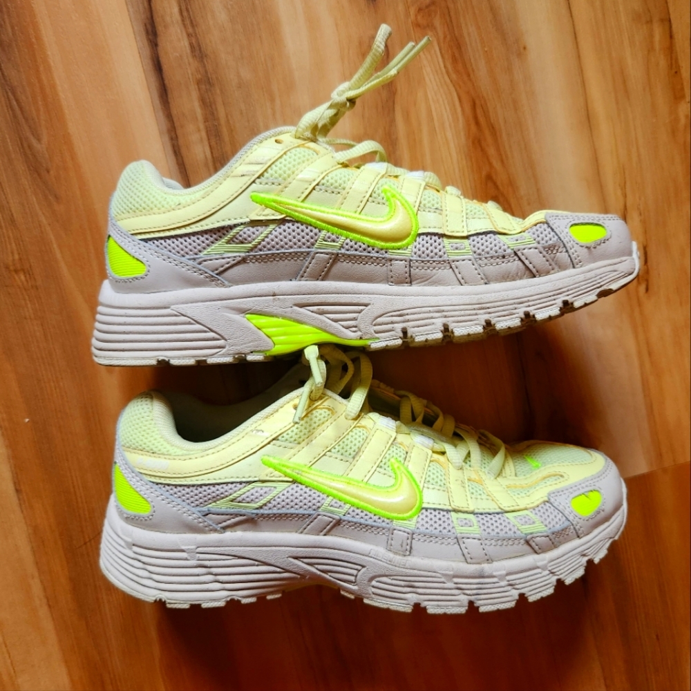 Nike P-6000 Sneaker in Luminous Green (Sz 7)